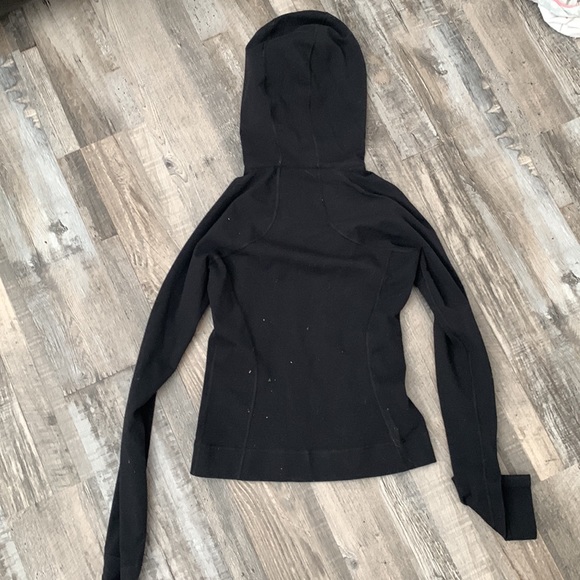 Lululemon zip up in black - Picture 2 of 5